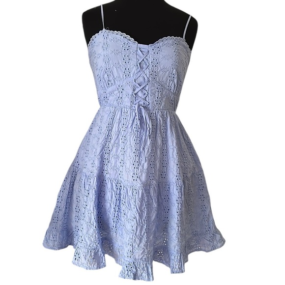 Francesca's Collections Dresses & Skirts - Francesca’s periwinkle corset eyelet mini dress size medium